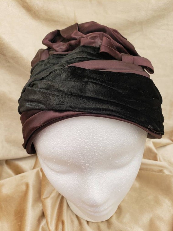 Vintage 1960's Hat Black/Brown Satin Turban Cloch… - image 3