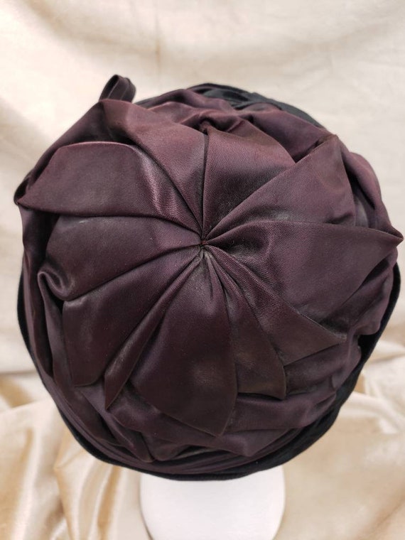 Vintage 1960's Hat Black/Brown Satin Turban Cloch… - image 10