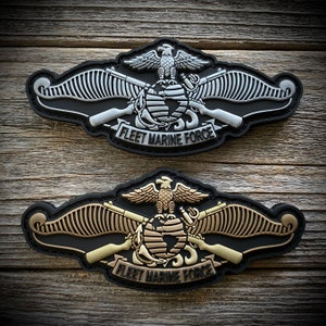 パープルハート勲章 PVC パッチ - 米国軍 - 陸軍、海軍、海兵隊