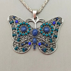 Beautiful vintage necklace, Butterfly Necklaces for Women, Dainty Silver Color Necklaces, Women&#39;s Fashion Jewelry,