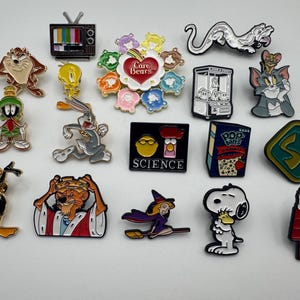 Retro cartoon badges, inspector gadget, tv,  pop tarts, Care Bears , scooby doo, tom & Jerry ,muppets, loony tunes and snoopy
