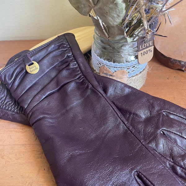 Burgundy Suzy Smith vintage ladies leather gloves