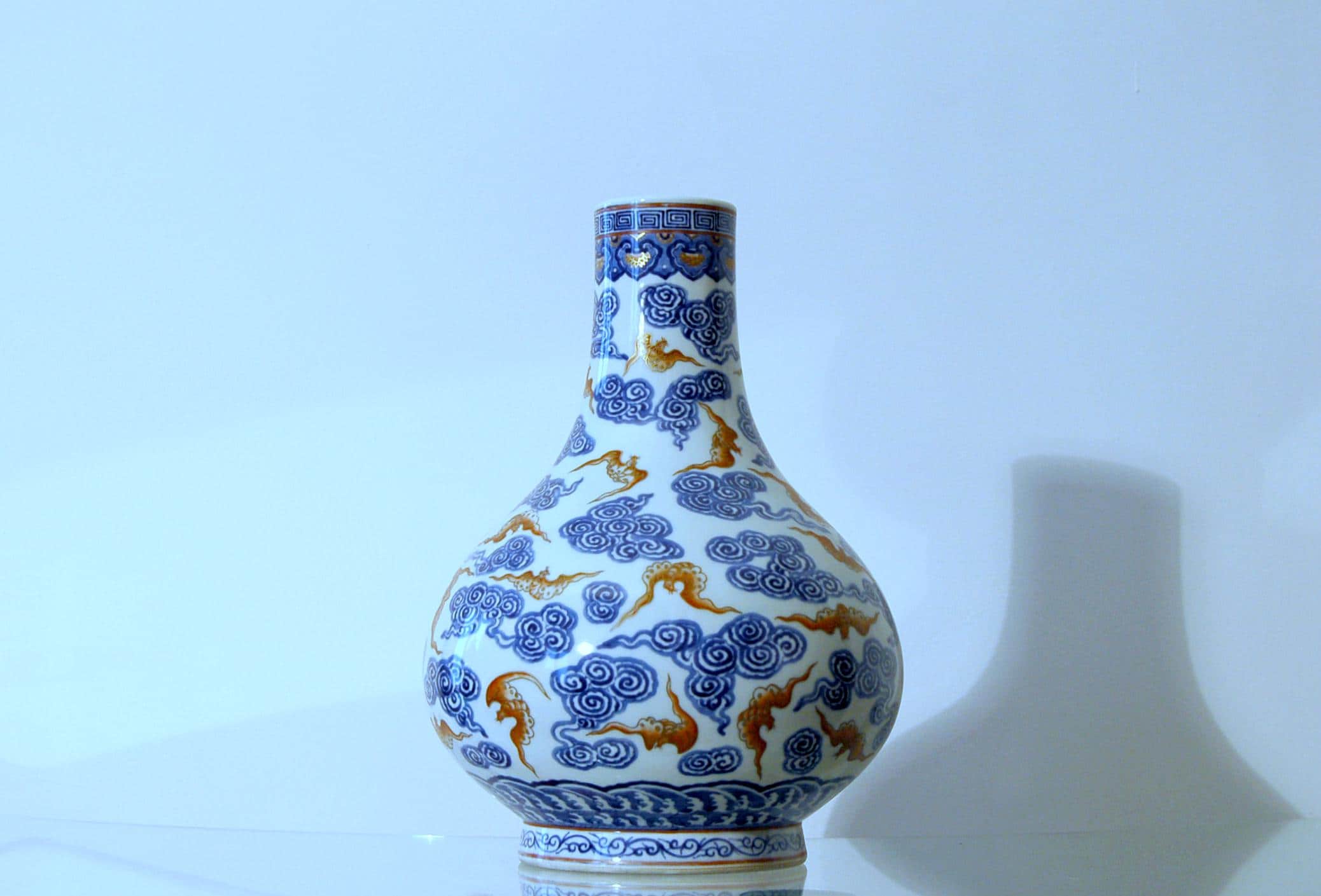 青白陶器 エビとドラゴンのカップ2個セット 中国　骨董品 花瓶 青白陶器 エビとドラゴンのカップ2個セット 中国 骨董品 花瓶 N/A