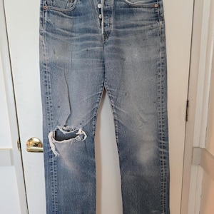 Pantaloni Levis Vintage con patta abbottonata 501 - 33W x 38L
