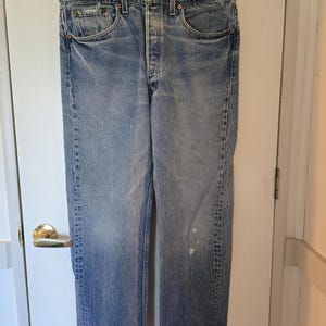 Levis 501 vintage, patta con bottoni, 38W x 33L. 100% cotone