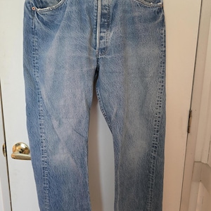 Vintage Levis 501, Button Fly, 38W x 32L. 100% Cotton