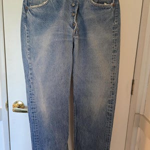 Levis 501 vintage, patta con bottoni, 38W x 33L. 100% cotone