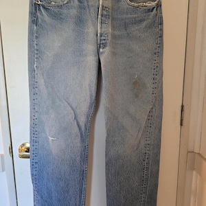 Levis 501 vintage, patta con bottoni, 38W x 33L. 100% cotone