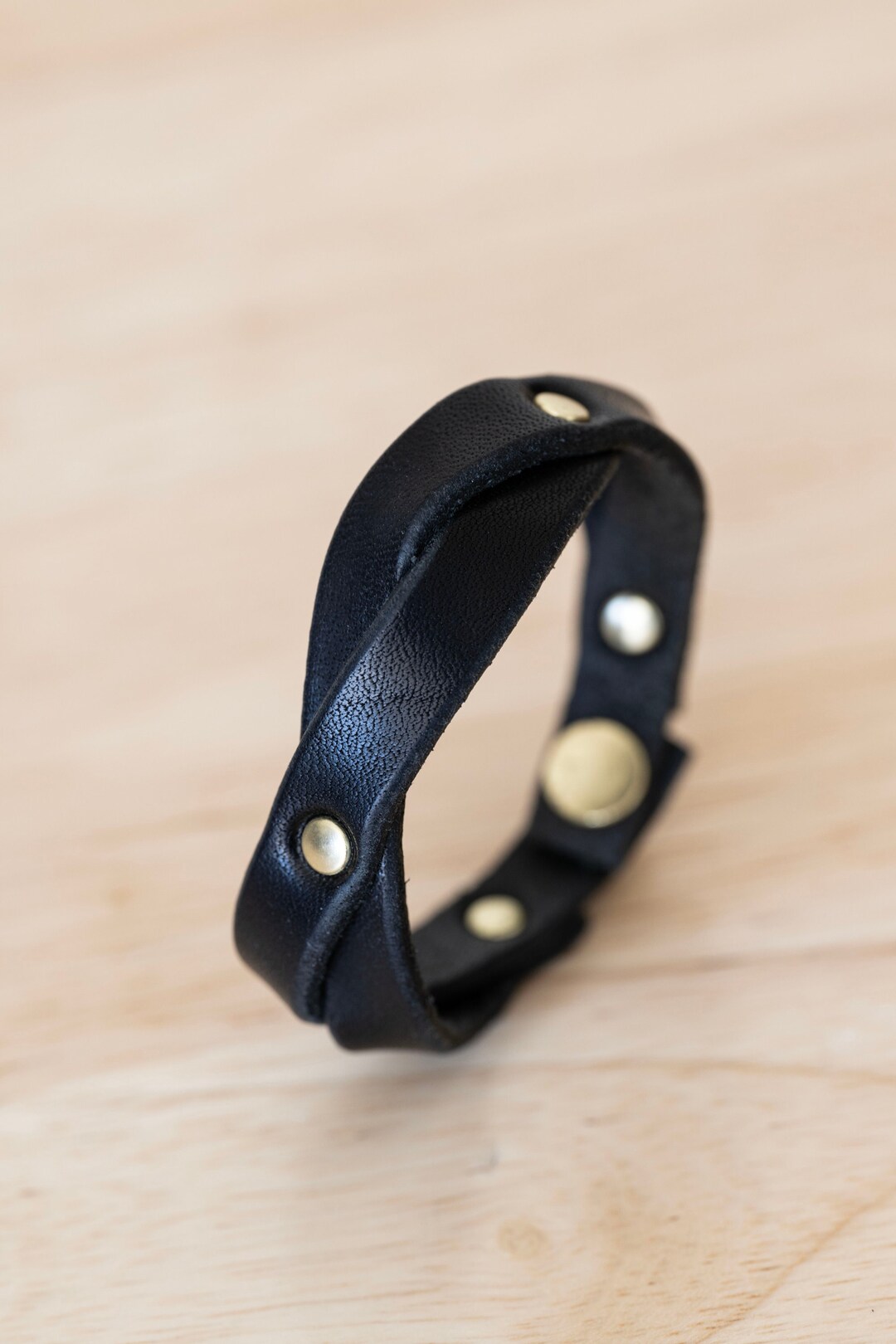 『HER LEATHER BRACE BLACK』 Amazon.com: JAZTAKU Black Gothic Punk Skull Star Leather