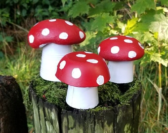Concrete Mushrooms~Mushrooms~Yard Decor~Garden Decorations~Outdoor Decor~Gardening~Toadstools~Fairy Gardens~Mushroom Decor~Garden Art