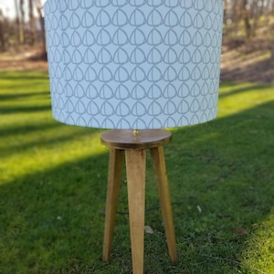 Wood Tripod Table Lamp~Tipod Lamp~Retro Tripod Lamp~Tripod Table Lamp~Handcrafted Lamp~Mid-Century Modern Lamp~Retro Lamp~Wood Table Lamp