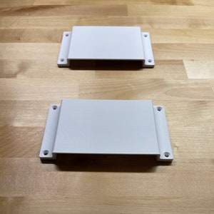 Tastiera Apple Magic sotto il supporto per scrivania con/senza slot per mouse Apple con viti di montaggio; Disponibile in 3 colori