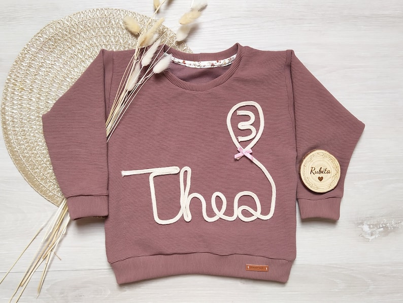 Oversized Sweater, Personalisierter Pullover, Sweater mit Name/Zahl/Motiv, Pullover mit Kordelapplikation individuell, Pulli zum Geburtstag Bild 1