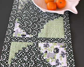 Handgemacht Patchwork Quilted Tischläufer: Grün-Weiße Baumwolle