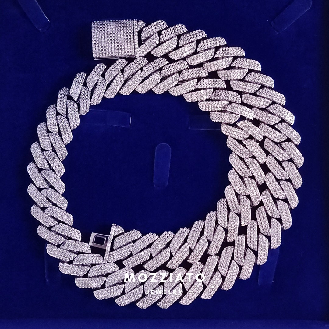 20mm Thick Diamond Prong Link Chain 