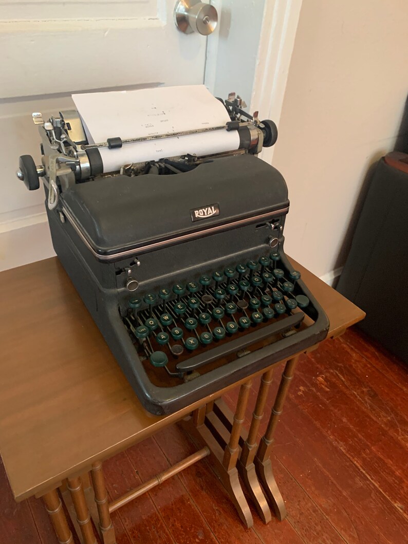 Vintage Royal Desktop Typewriter Etsy