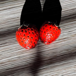 Vintage Handmade Strawberry Salt & Pepper Shakers - Vintage Knick Knacks - Strawberry Decor