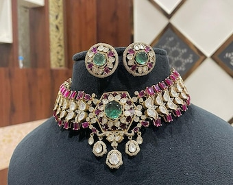 Vergulde Ruby Emerald Kundan-choker: Indiase Victoriaanse ketting