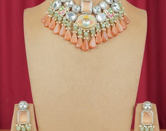 Elegante set di collana di perline e Kundan: gioielli da sposa in stile Sabyasachi