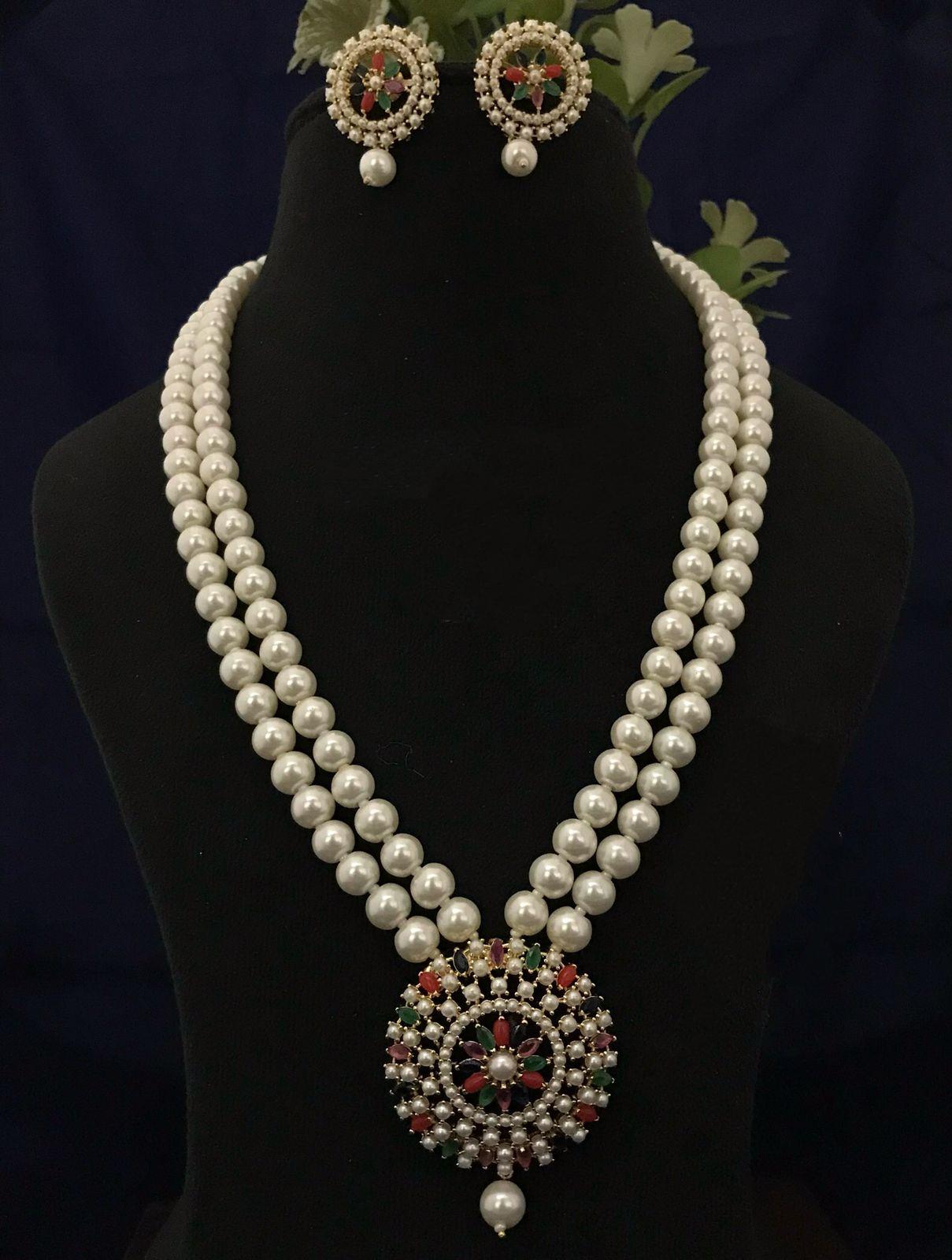 マルチカラー　ロングネックレス　インドジュエリー マルチカラーパールのロングネックレス：インドのサビヤサチスタイルの