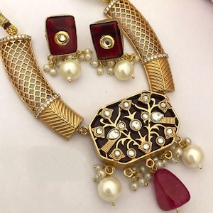 Kundan Necklace,Sabyasachi Necklace,Victorian necklace,Indian Jewelry,Gold chokher,IndianJewelry,Indian necklace,Handmade polki necklace
