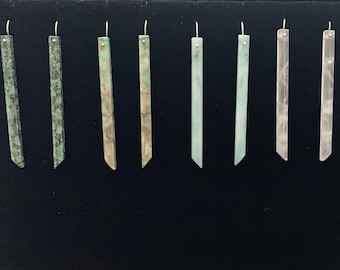Boucles d'oreilles avant-gardistes Boucles d'oreilles en argent sterling avec pierres précieuses Boucles d'oreilles bâton Boucles d'oreilles minimalistes Boucles d'oreilles turquoise verte Boucles d'oreilles longues et fines