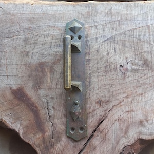 Small vintage brass door handle - cabinet door hardware - antique door handle - window pull - old metall door handle - front door handle