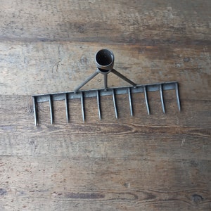 Vintage 17 &quot;Edelstahl Rechenkopf - 11 Zinken - Bauernhaus-Werkzeug