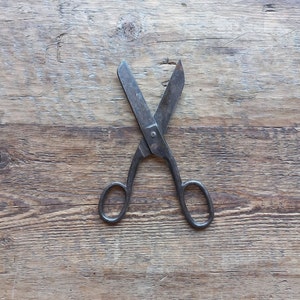 Vintage USSR Metal Scissors: Rustic Sewing Tool, 1950s Decor (9&quot;)