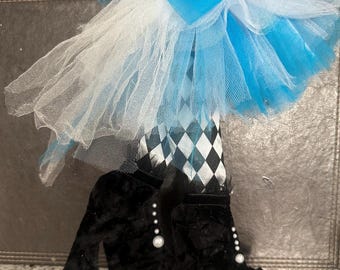 Witch Legs Wreath Attachment