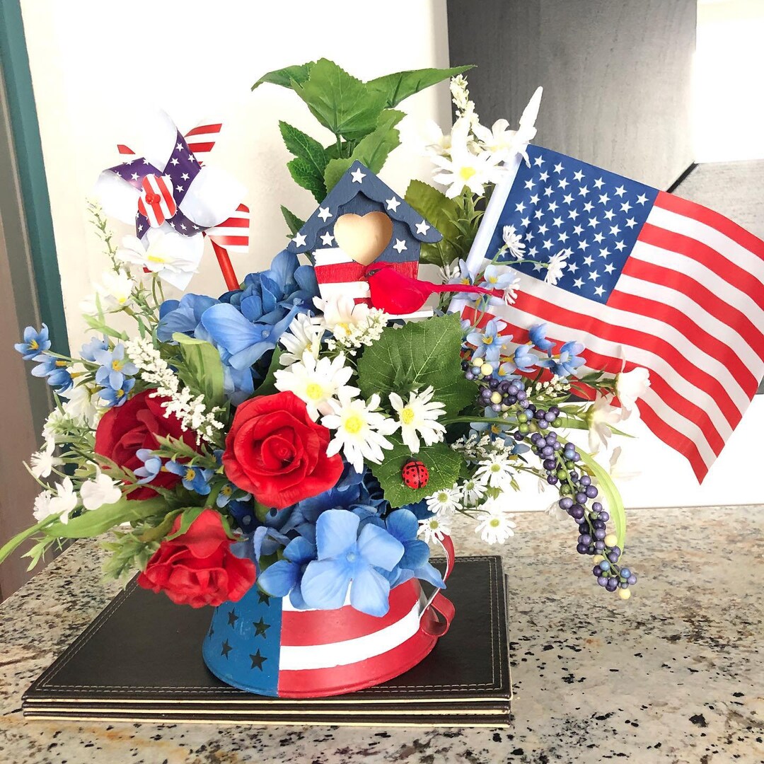 Patriotic Centerpiece. 4th of Julycelebration.summer Decor.patriotic