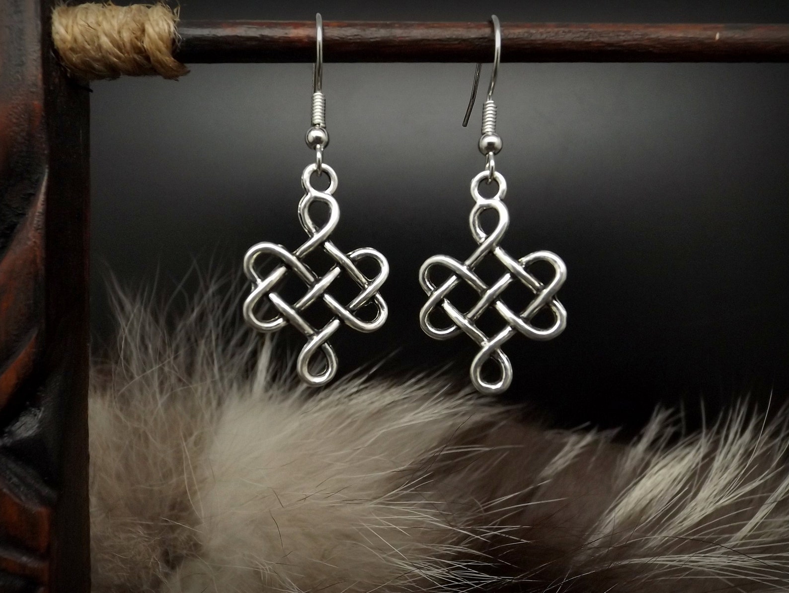 Boucles d'oreilles VIKING avec entrelacs nordique bijoux | Etsy