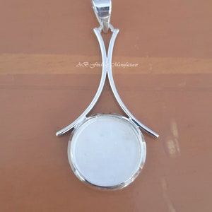 Sterling Silver Round Bezel Pendant Blank: Resin & Cabochon Setting