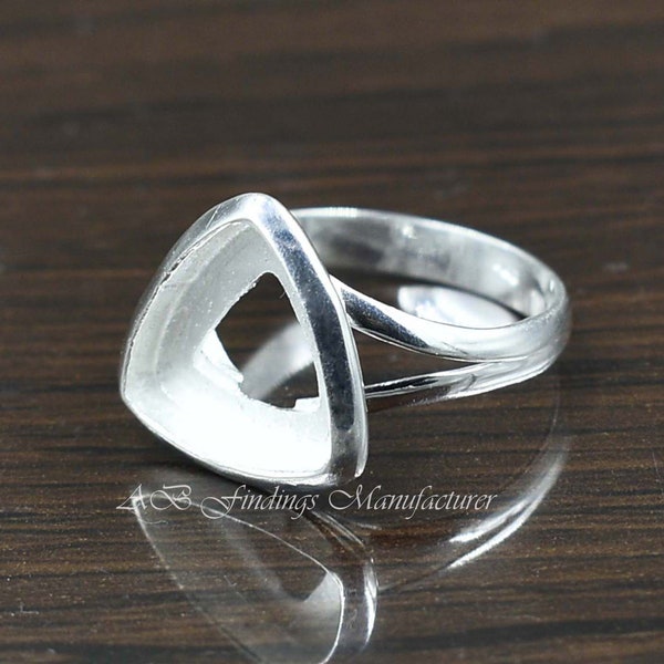 925 Sterling silver Split shank Band Ring, Triangular Thick Bezel Blank Cup Ring Setting, Blank collet Ring, Handmade ring. Labor day gift