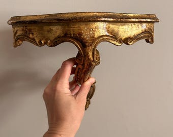 Consola esquinera de pared vintage de Florencia, madera tallada dorada, florentina, italiana