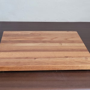Cutting board made of oak | XL wooden board kitchen | solid kitchen board 50x45x3 large | non-slip feet | wooden cutting board | oak board
