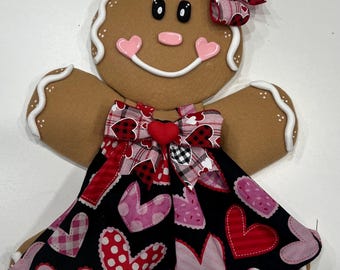 Made to order wreath* Valentine’s Day Gingerbread girl with hearts black background dress, valentine day wreath, love decor, hearts,