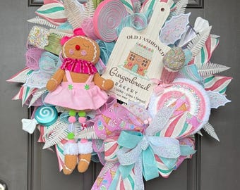 Candyland gingerbread wreath, pastel Christmas wreath, holiday front door decor, whimsical bakery wreath, sweet shop Christmas