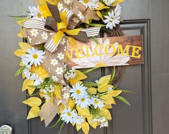 Spring Daisy Wreath | Yellow Floral Welcome Wreath | Front Door Decor | Summer Wreath with Bow | Rustic Daisy Door Hanger | Housewarming Gif