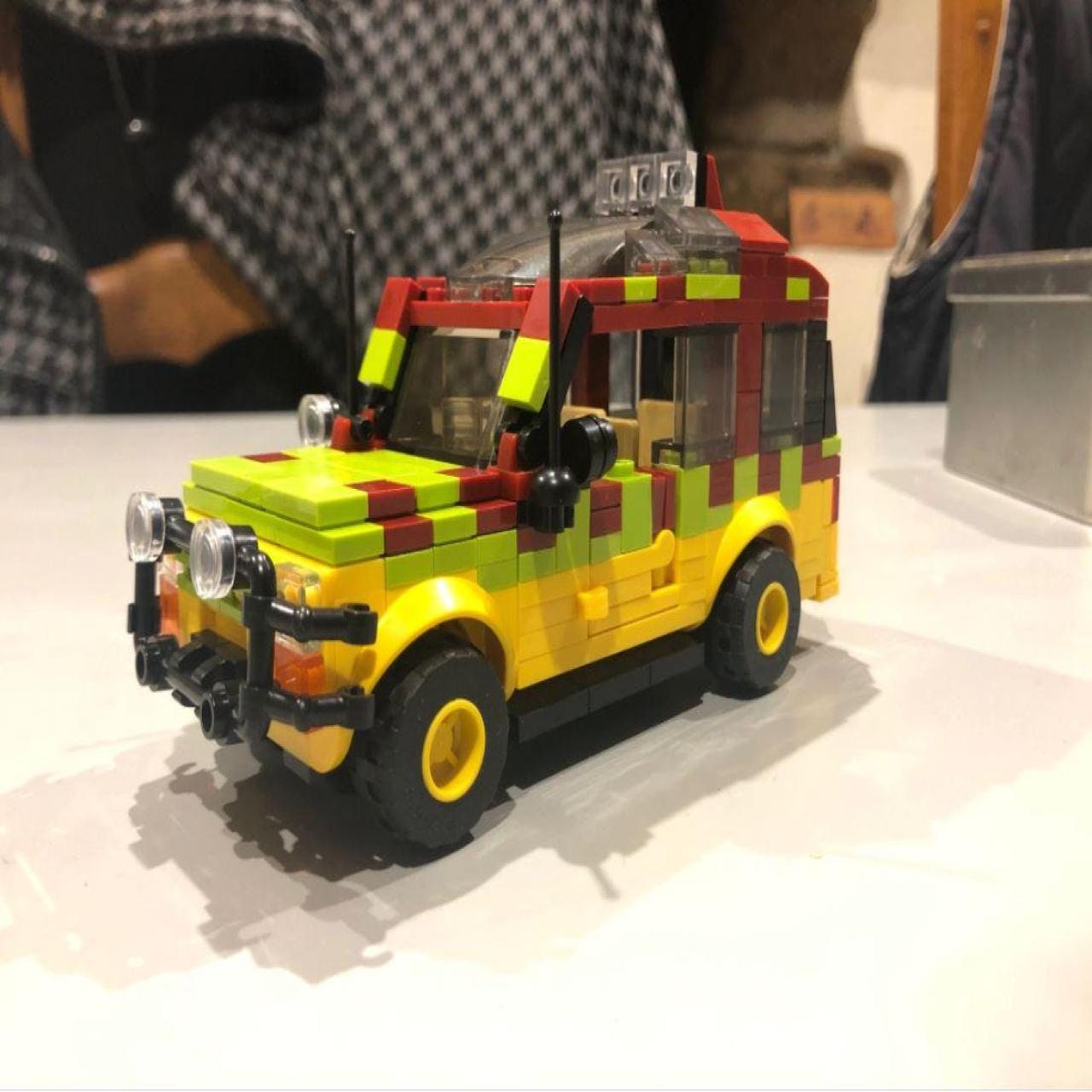 MOC25926 for Jurassic Park Tour Vehicle Ford Explorer Building Blocks Brick Toys 