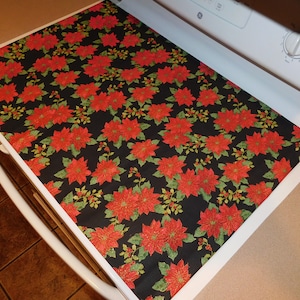Glass Top Stove Cover and Protector Quilted/Canvas Material Beautiful Christmas Flowers