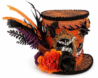 Halloween Top Hat Wreath Attachment, Vintage Halloween Decor, Flat Back Orange & Black Spider Top Hat, Gothic Halloween Wreath Accent