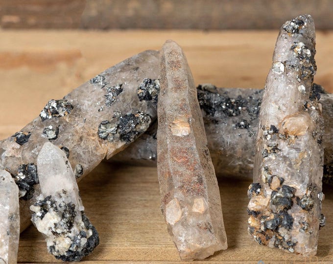 WITCHES FINGER Quartz Crystal  :  Thin Raw Natural Stone Point For Rock Collections, E0480