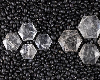 Cristal prisme de QUARTZ sculpté - Fabrication de bijoux, guérison et méditation par pierre métaphysique à géométrie sacrée, E0127