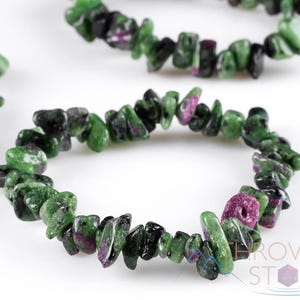 Pulseira de contas de lascas de RUBI ZOISITA: joias elásticas artesanais de cristal vermelho e verde, estilo Boho, E0644