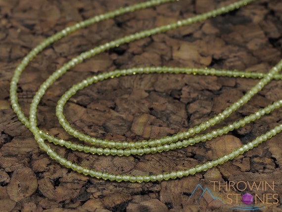 PERIDOT Choker Necklace, Faceted Crystal Jewelry, Beaded Necklace,  Healing Crystals, Gemstone Jewelry, E1584