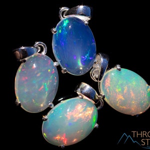 OPAL Pendant  - Sterling Silver, Oval - Opal Necklace, Birthstone Necklace, Opal Jewelry, Welo Opal,  E1934