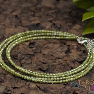 CUBIC ZIRCONIA, Green, Crystal Necklace, Choker - Faceted - Choker Necklace, Handmade Jewelry, Healing Crystals, Gemstone Jewelry, E1585