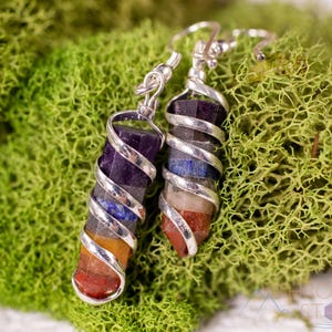 Rainbow CHAKRA Crystal Earrings - Crystal Point, Drop Earrings, Crystal Jewelry, Chakra Earrings - E1393