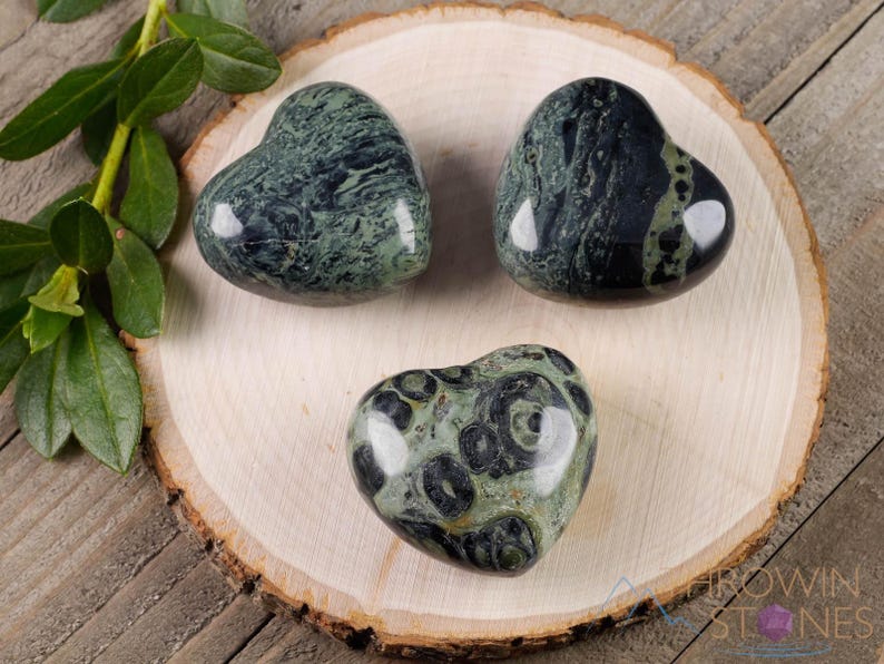 Kamaba Jasper is marbled many shades of green with round green splotches.
Crystals are nature-made therefore each one is unique in appearance.